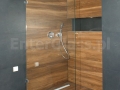 Parawan typu walk-in.
